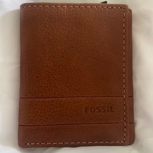 Men’s Fossil Wallet Brand New with Tags!